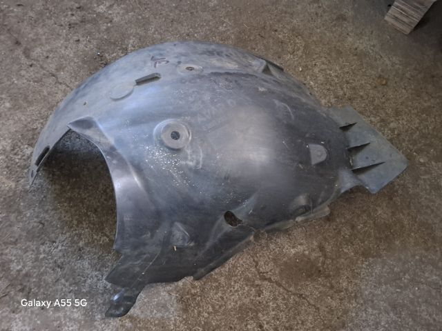 bontott RENAULT MODUS Jobb első Hátsó Dobbetét (Kerékjárati, Műanyag)