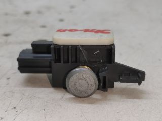 bontott RENAULT MODUS Jobb első Oldal Ütközés Érzékelő