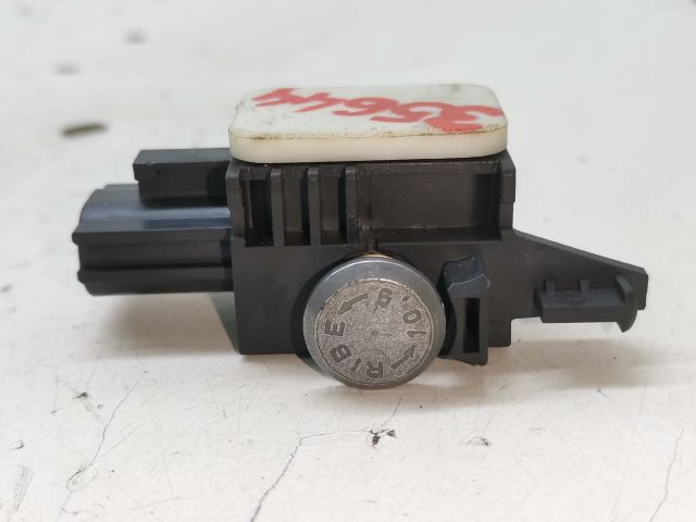 bontott RENAULT MODUS Jobb első Oldal Ütközés Érzékelő