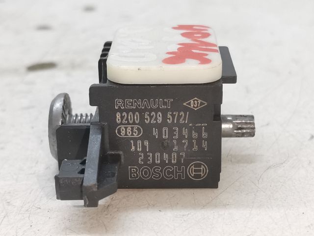 bontott RENAULT MODUS Jobb első Oldal Ütközés Érzékelő