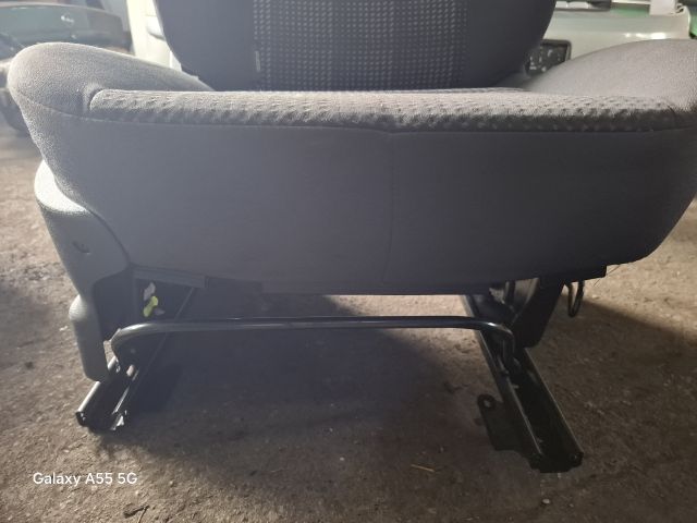 bontott RENAULT MODUS Jobb első Ülés