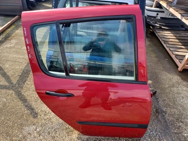 bontott RENAULT MODUS Jobb hátsó Ajtó (Üres lemez)