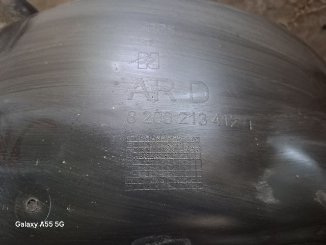 bontott RENAULT MODUS Jobb hátsó Dobbetét (Kerékjárati, Műanyag)