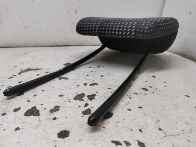 bontott RENAULT MODUS Jobb hátsó Fejtámla