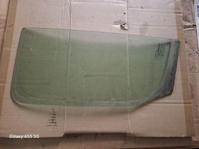 bontott RENAULT MODUS Jobb hátsó Fixüveg (Ajtóban)