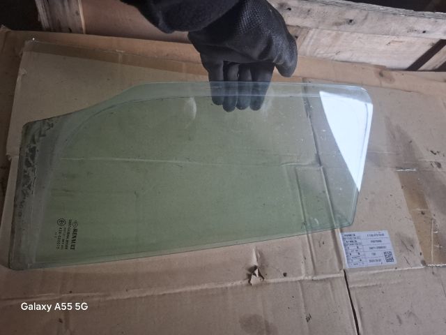 bontott RENAULT MODUS Jobb hátsó Fixüveg (Ajtóban)