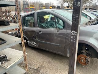 bontott RENAULT MODUS Jobb Hátsó Lámpa