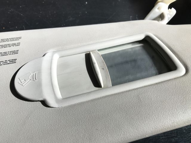 bontott RENAULT MODUS Jobb Napellenző