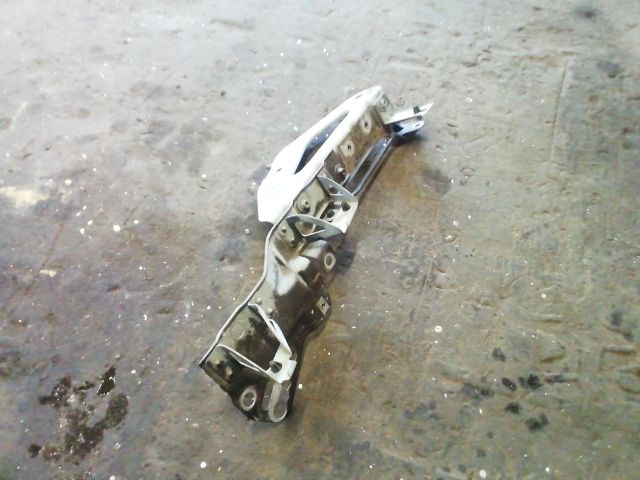 bontott RENAULT MODUS Jobb Sárvédő Oldaltartó