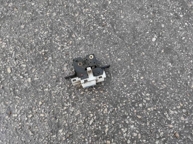 bontott RENAULT MODUS Központizár Motor Csomagtérajtó