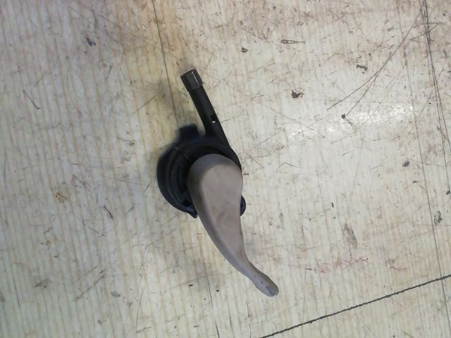 bontott RENAULT MODUS Motorháztető Nyitó Kar / Gomb