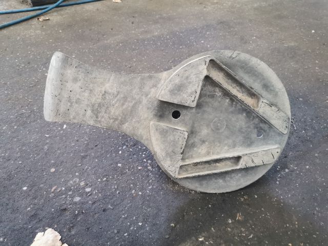 bontott RENAULT MODUS Pótkerék Rögzítő