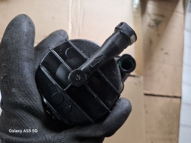 bontott RENAULT MODUS Üzemanyagszűrő Ház