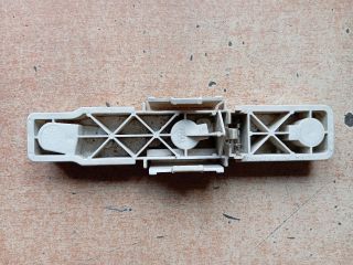 bontott RENAULT RAPID Bal Hátsó Lámpa Foglalat