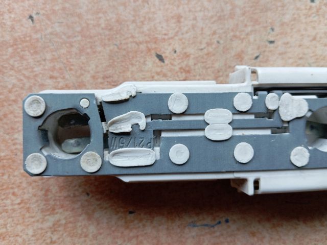 bontott RENAULT RAPID Bal Hátsó Lámpa Foglalat