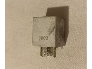 bontott RENAULT SAFRANE Relé