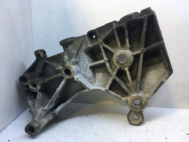 bontott RENAULT SCÉNIC I Motor Tartó Bak (Pozíciófüggetlen)