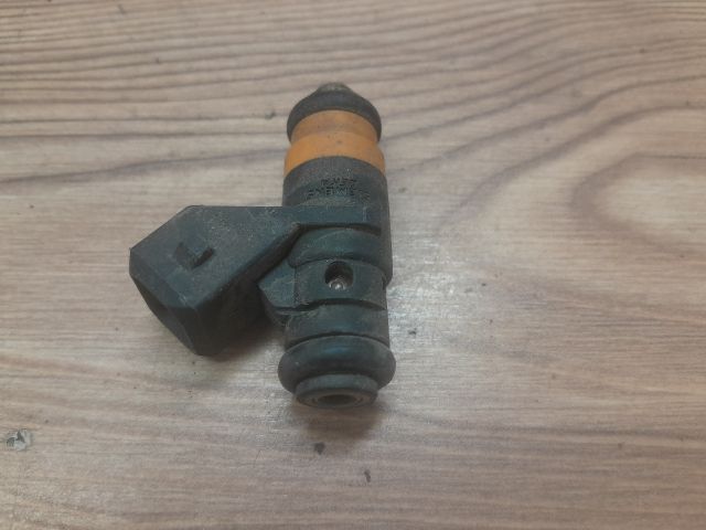 bontott RENAULT SCÉNIC I Porlasztó (1 db)