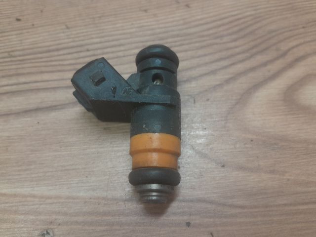 bontott RENAULT SCÉNIC I Porlasztó (1 db)