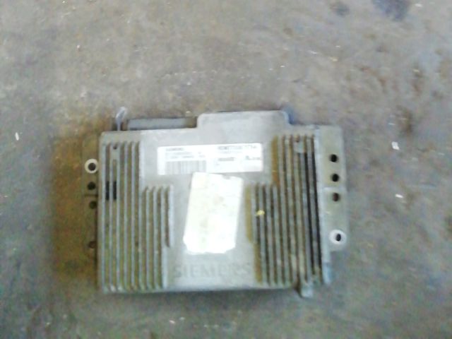 bontott RENAULT SCÉNIC I Motorvezérlő