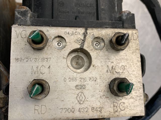 bontott RENAULT SCÉNIC I ABS Kocka