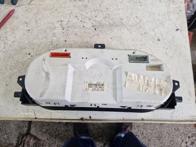 bontott RENAULT SCÉNIC I Kilométeróra