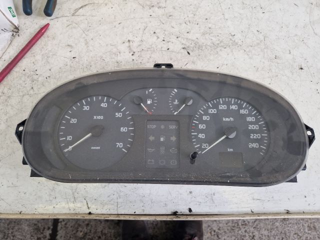 bontott RENAULT SCÉNIC I Kilométeróra