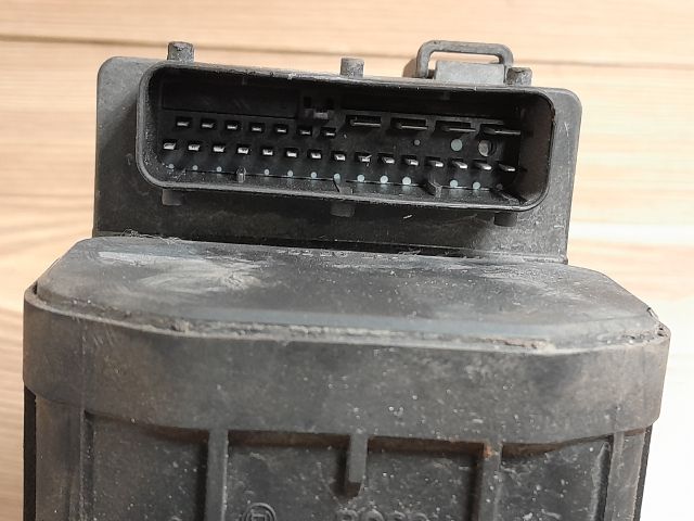 bontott RENAULT SCÉNIC I ABS Kocka