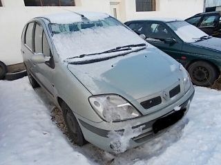 bontott RENAULT SCÉNIC I Biztosítéktábla Motortér