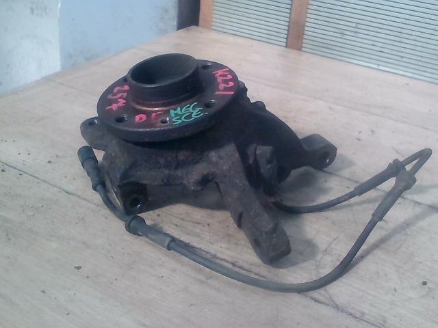 bontott RENAULT SCÉNIC I Bal első Csonkállvány Kerékaggyal