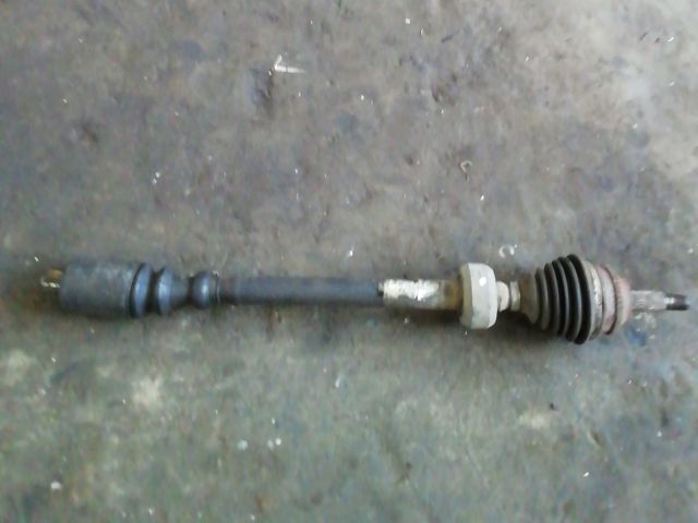 bontott RENAULT SCÉNIC I Jobb Féltengely