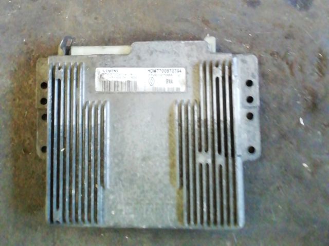 bontott RENAULT SCÉNIC I Motorvezérlő