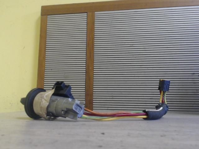 bontott RENAULT SCÉNIC I Gyújtáskapcsoló Házzal