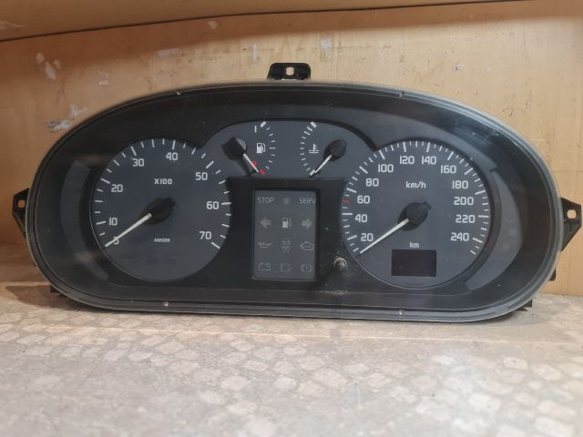 bontott RENAULT SCÉNIC I Kilométeróra