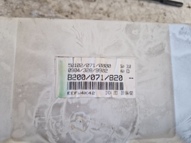 bontott RENAULT SCÉNIC I Kilométeróra