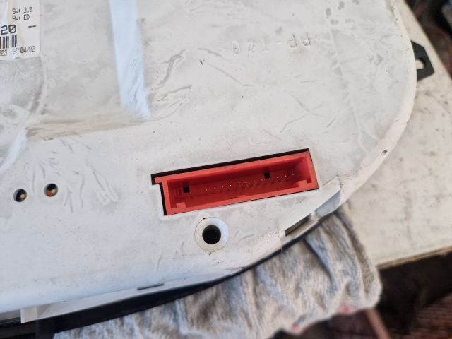 bontott RENAULT SCÉNIC I Kilométeróra