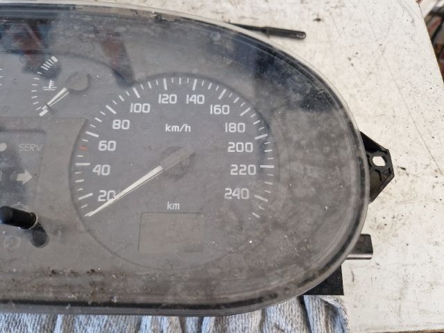 bontott RENAULT SCÉNIC I Kilométeróra