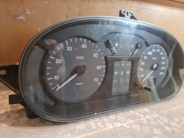 bontott RENAULT SCÉNIC I Kilométeróra