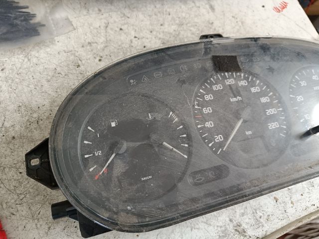 bontott RENAULT SCÉNIC I Kilométeróra