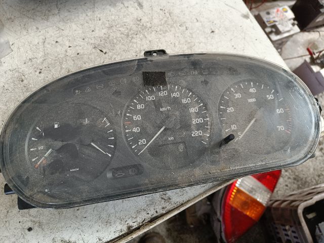 bontott RENAULT SCÉNIC I Kilométeróra