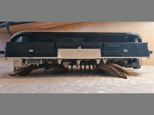 bontott RENAULT SCÉNIC I Kilométeróra