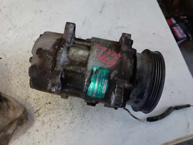 bontott RENAULT SCÉNIC I Klímakompresszor