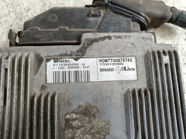 bontott RENAULT SCÉNIC I Motorvezérlő