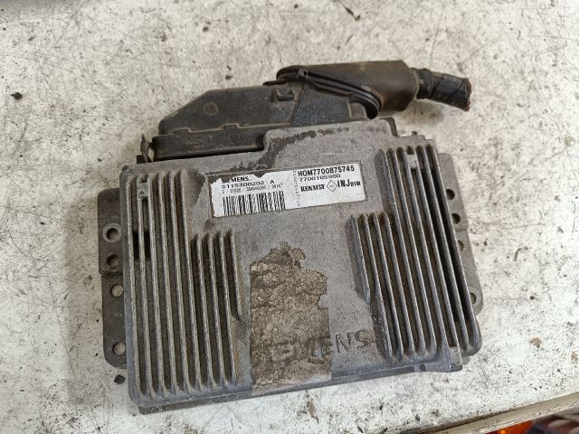 bontott RENAULT SCÉNIC I Motorvezérlő