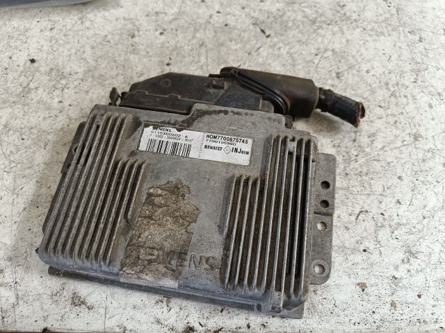 bontott RENAULT SCÉNIC I Motorvezérlő