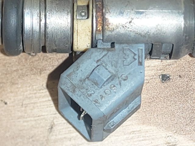 bontott RENAULT SCÉNIC I Porlasztó (1 db)