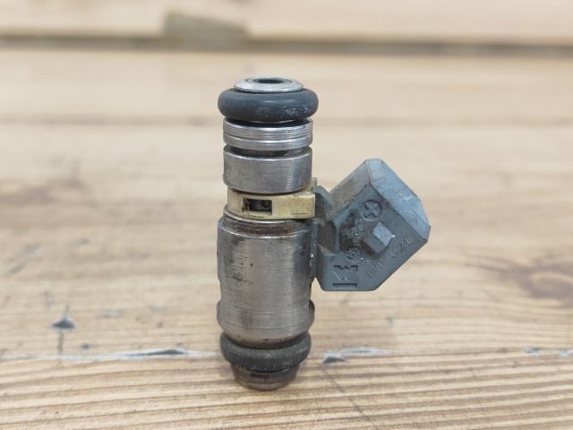 bontott RENAULT SCÉNIC I Porlasztó (1 db)