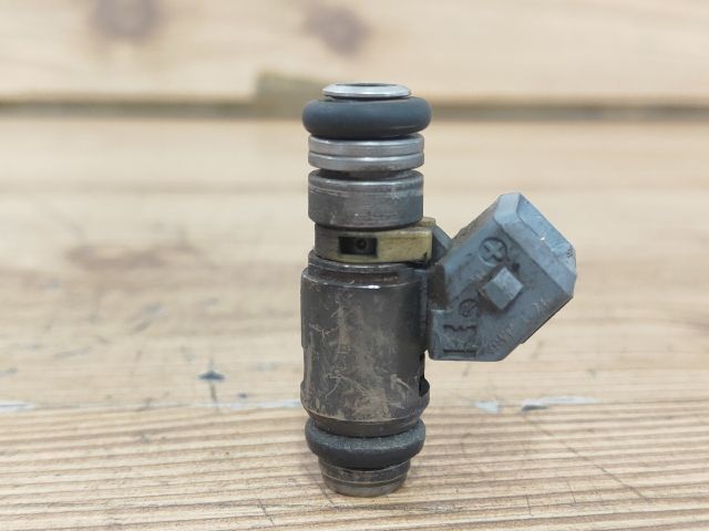 bontott RENAULT SCÉNIC I Porlasztó (1 db)