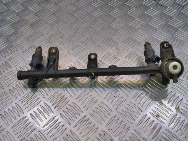 bontott RENAULT SCÉNIC I Porlasztó Sor / Híd