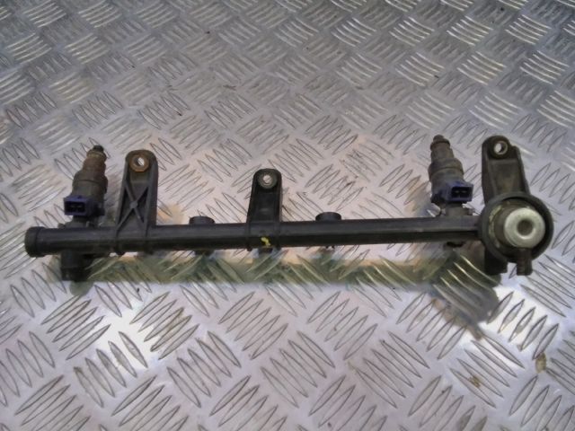 bontott RENAULT SCÉNIC I Porlasztó Sor / Híd